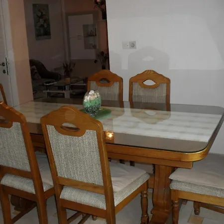 Apartament In With Balcony, Air Conditioning, Wifi 87-4