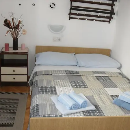 In With Balcony, Air Conditioning, Wifi 87-4 アパート