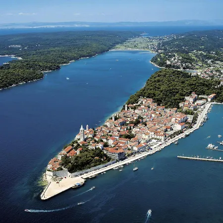 Apartament In With Balcony, Air Conditioning, Wifi 87-4